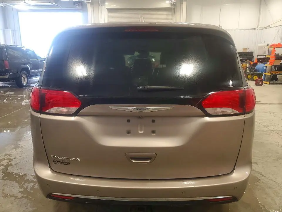 2017 CHRYSLER PACIFICA TOURING L PLUS  
