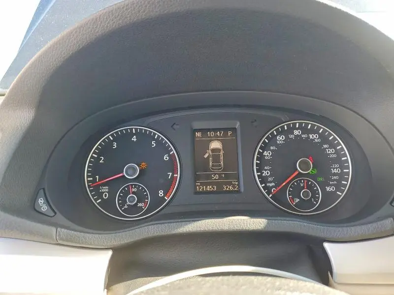 2013 VOLKSWAGEN PASSAT SE  