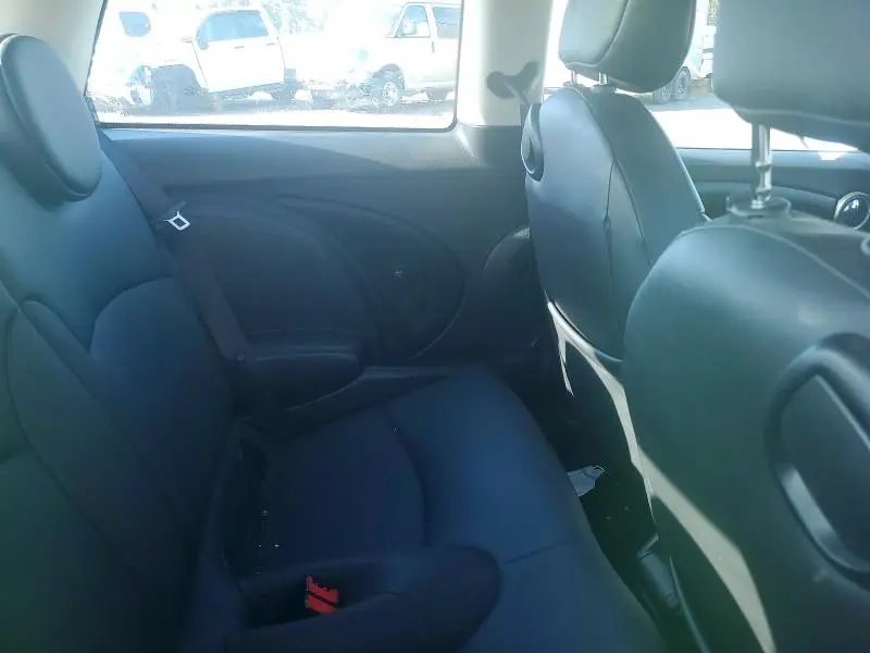 2012 MINI COOPER   