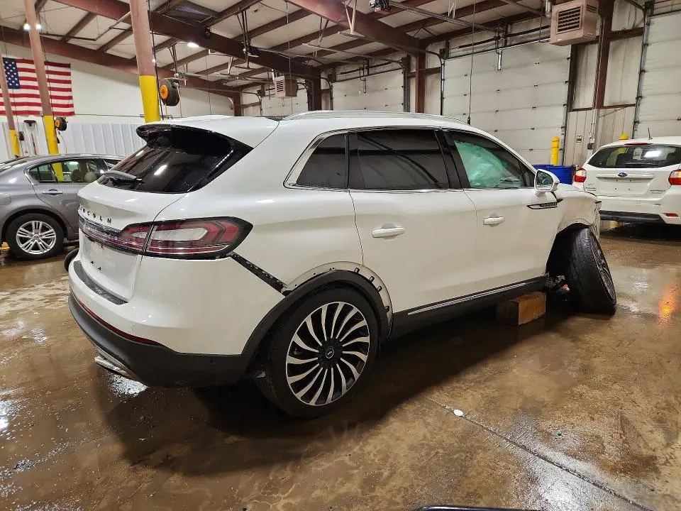 2021 LINCOLN NAUTILUS BLACK LABEL  
