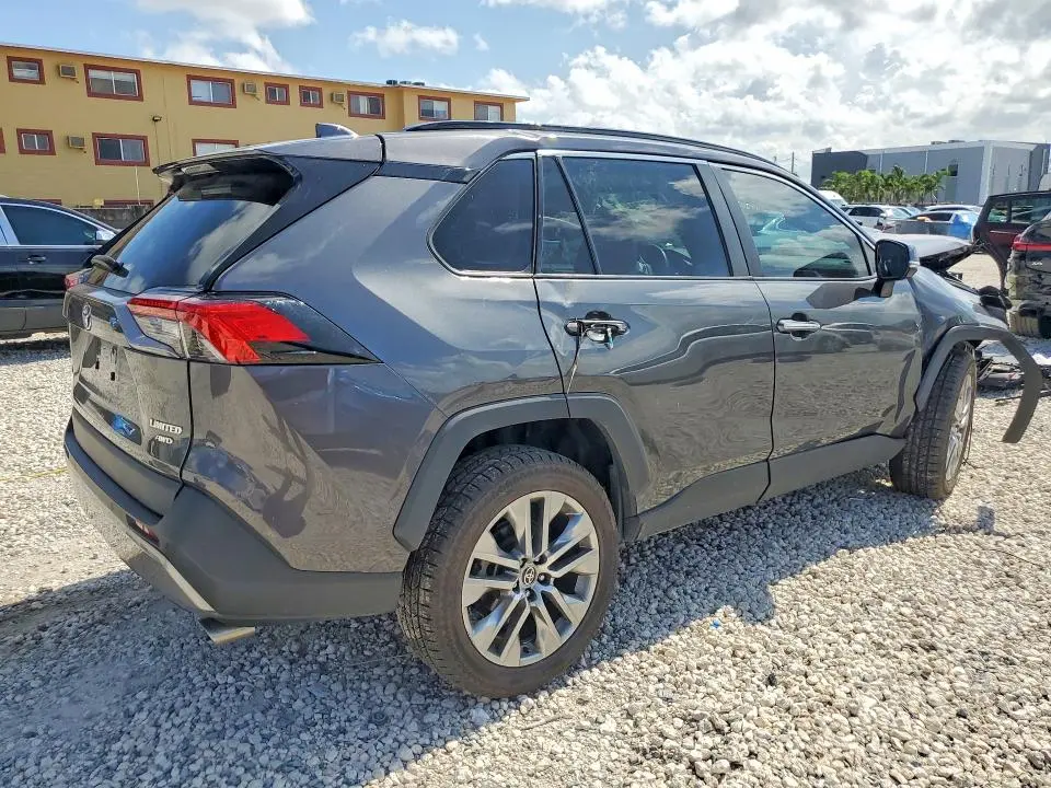 2022 TOYOTA RAV4 LIMITED  