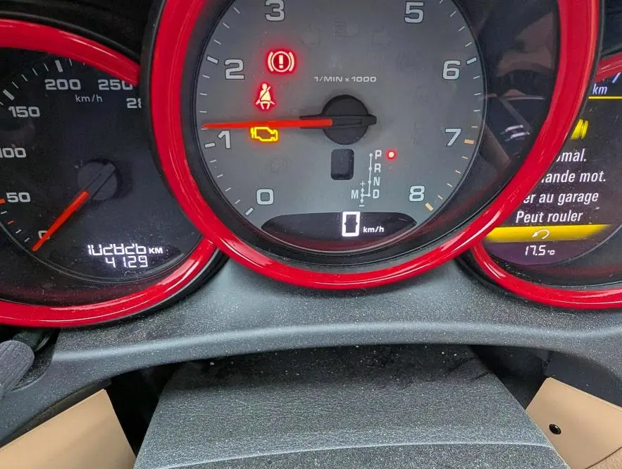 2016 PORSCHE MACAN S  