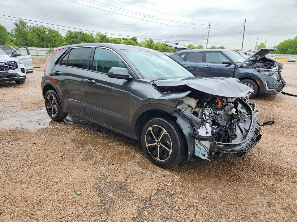 2026 KIA NIRO LX  