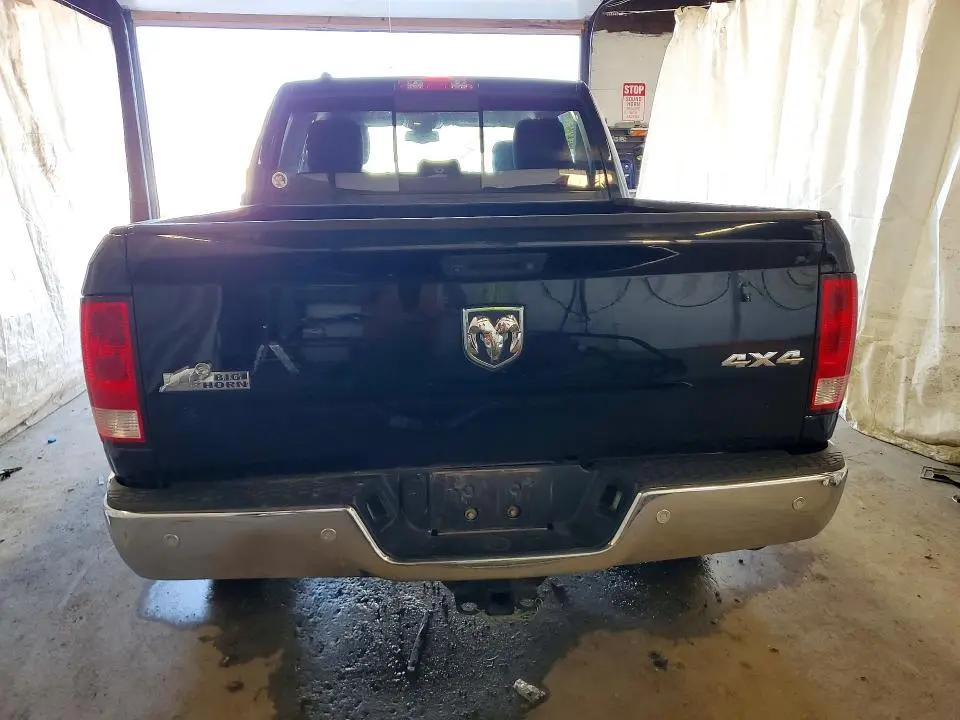 2017 RAM 1500 SLT  