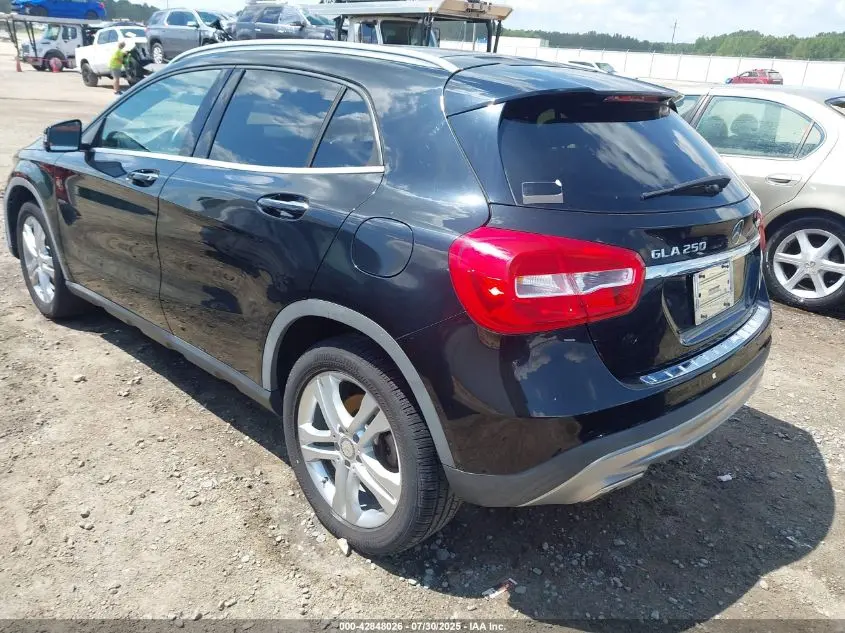 2016 MERCEDES-BENZ GLA 250 4MATIC