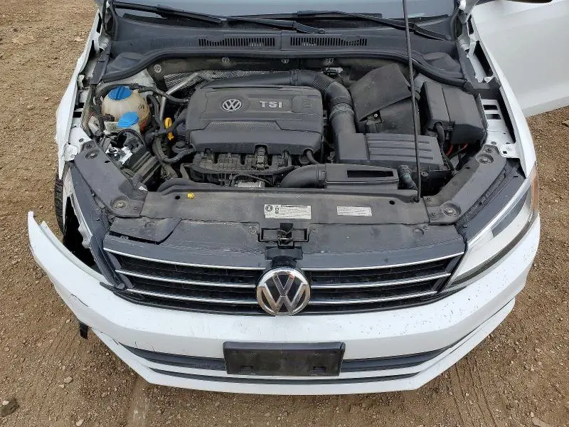 2016 VOLKSWAGEN JETTA SPORT  