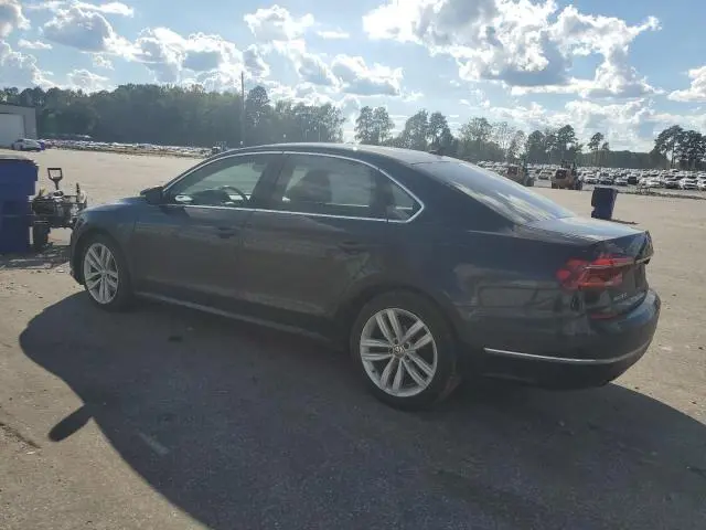 2018 VOLKSWAGEN PASSAT SE  