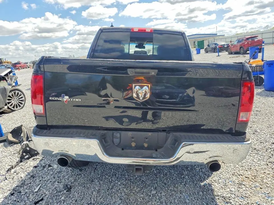 2015 RAM 1500 SLT  