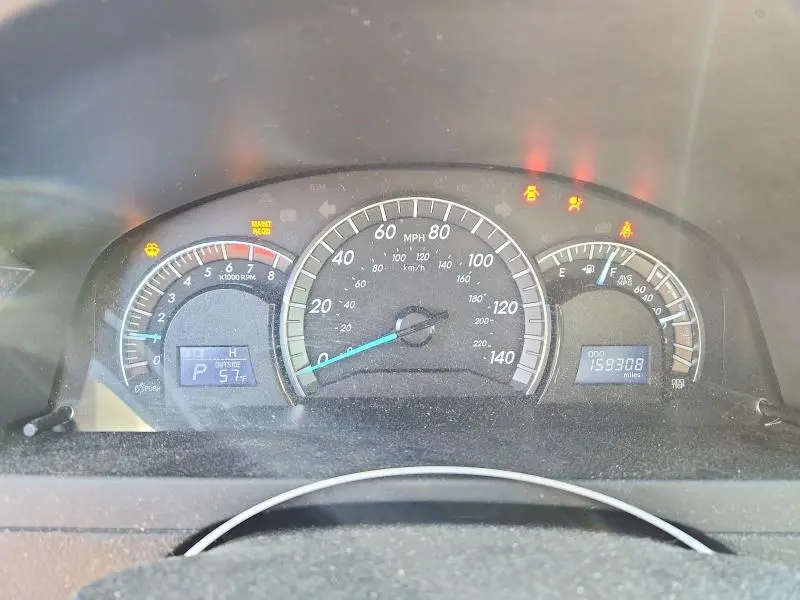 2014 TOYOTA CAMRY SE  