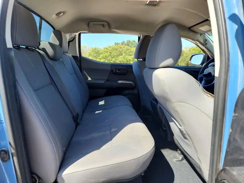 2019 TOYOTA TACOMA SR5 V6  