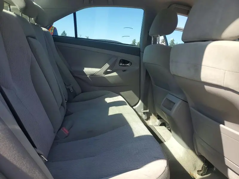 2011 TOYOTA CAMRY LE  