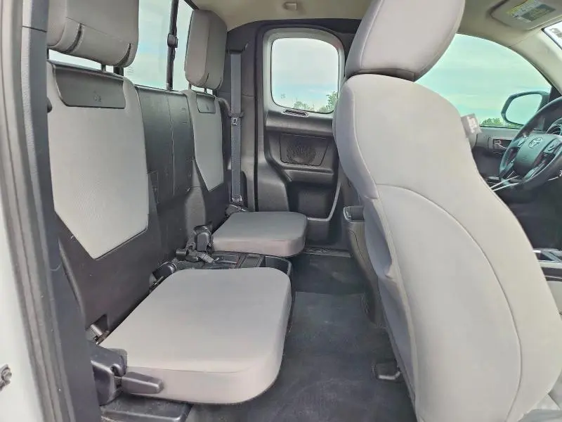 2022 TOYOTA TACOMA SR  