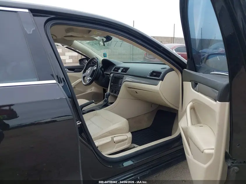 2015 VOLKSWAGEN PASSAT 1.8T LIMITED EDITION