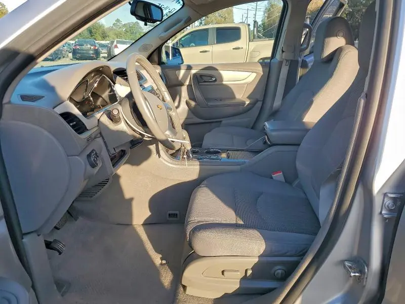 2014 CHEVROLET TRAVERSE LT  