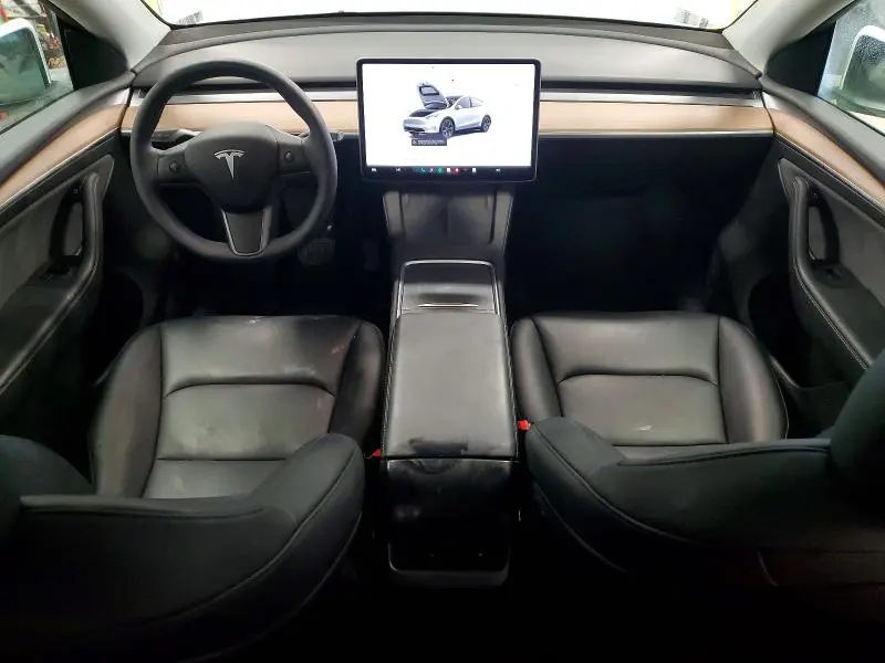 2025 TESLA MODEL Y   