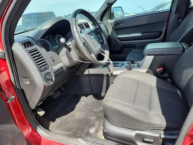 2011 FORD ESCAPE XLT  