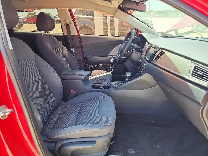2018 KIA NIRO LX  
