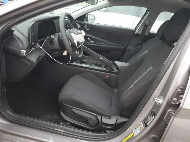 2023 HYUNDAI ELANTRA SE