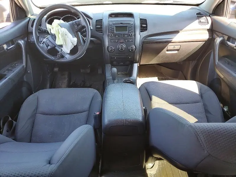 2012 KIA SORENTO BASE  