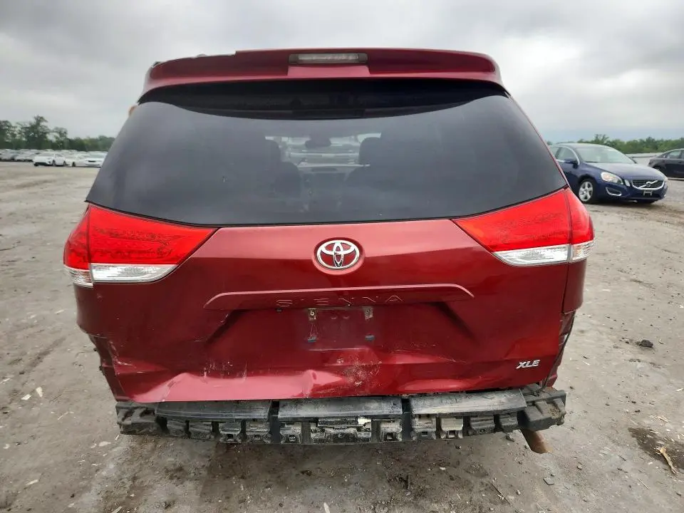 2012 TOYOTA SIENNA XLE 8-PASSENGER  