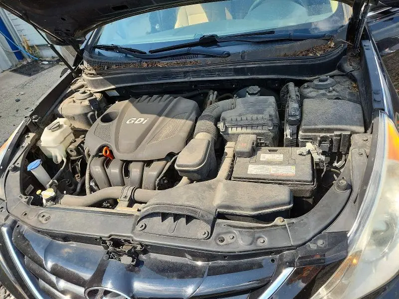 2011 HYUNDAI SONATA GLS  