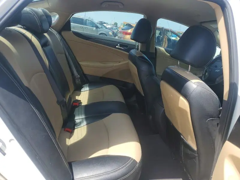 2011 HYUNDAI SONATA   