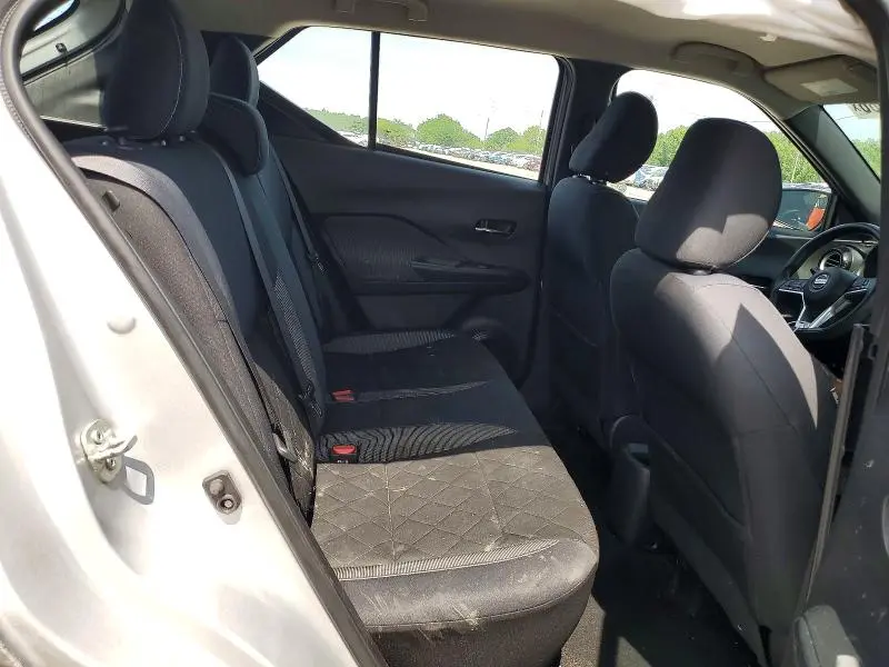 2019 NISSAN KICKS SV  