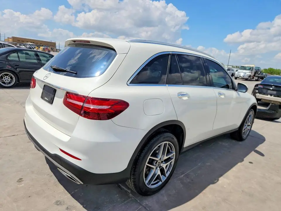 2019 MERCEDES-BENZ GLC   