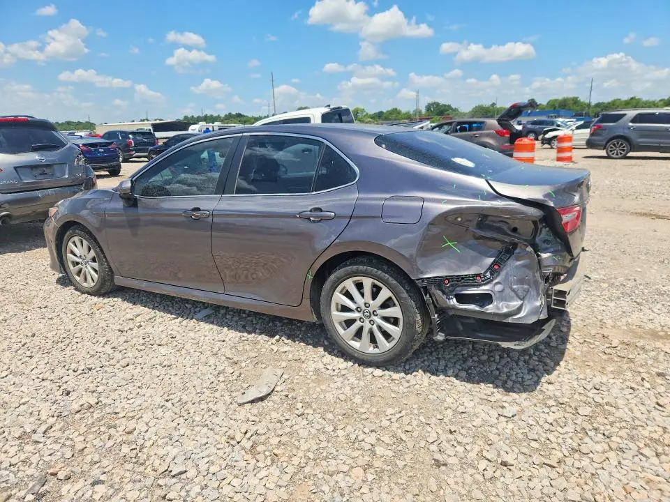 2018 TOYOTA CAMRY LE  