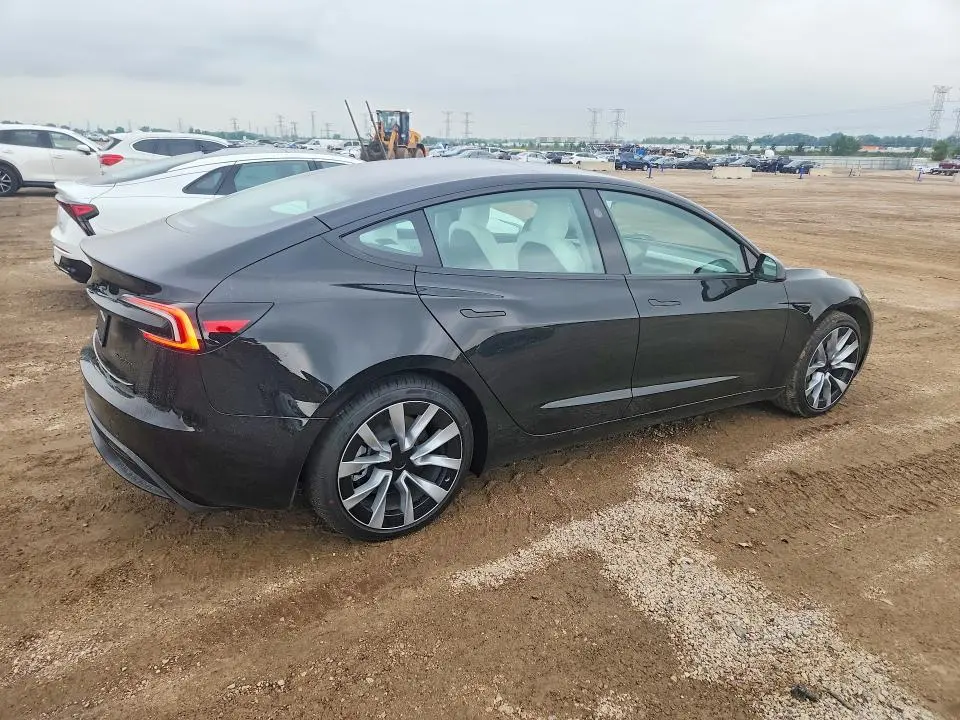 2026 TESLA MODEL 3   