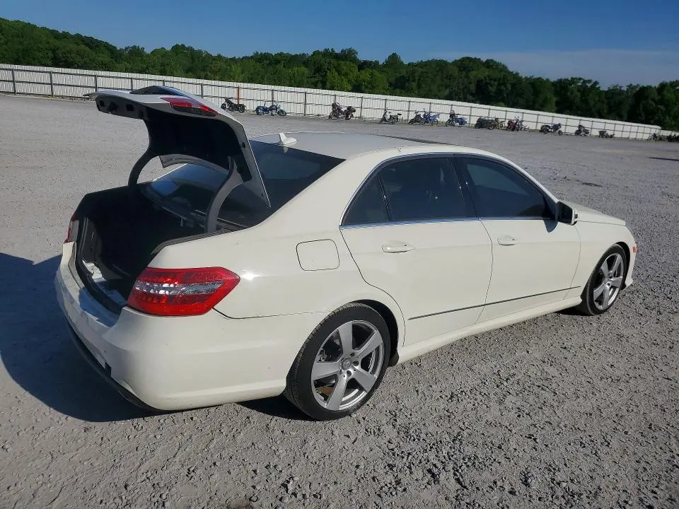 2011 MERCEDES-BENZ E 350  
