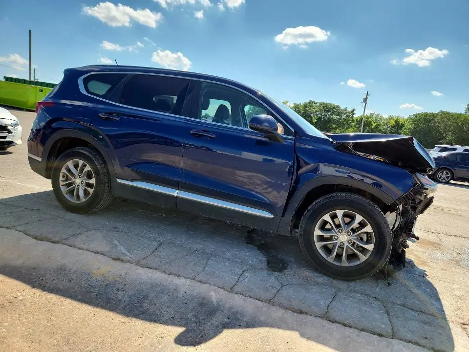 2019 HYUNDAI SANTA FE SE  