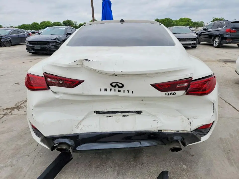 2017 INFINITI Q60 2.0T  