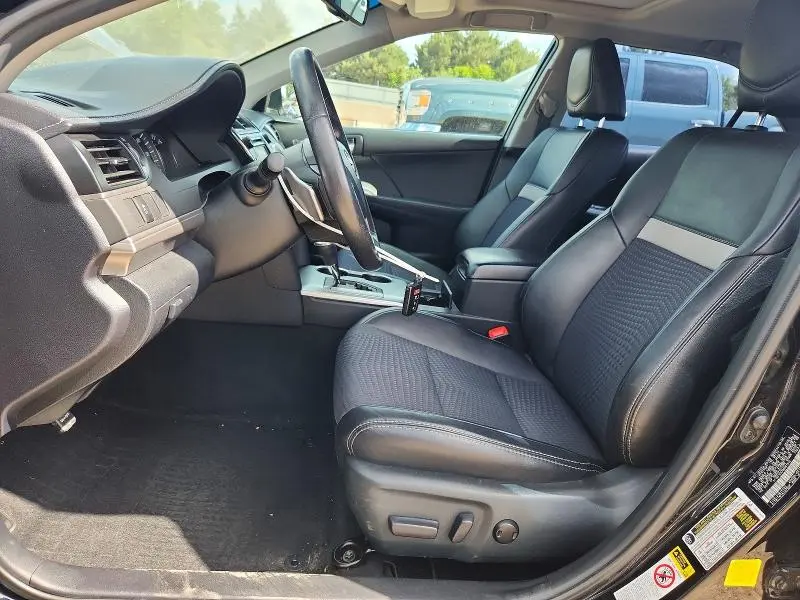 2013 TOYOTA CAMRY SE  