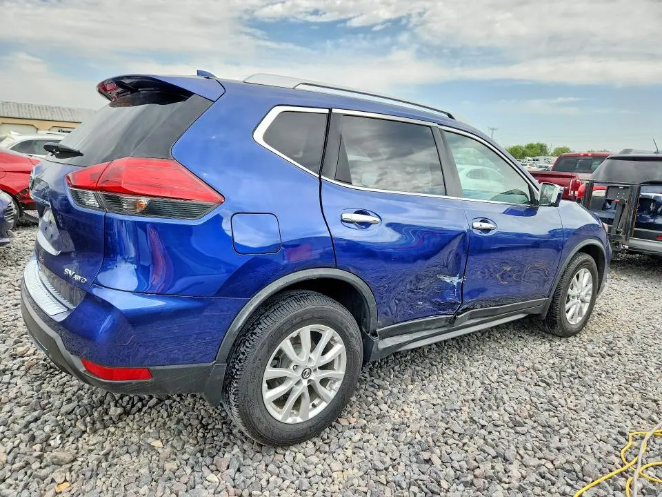 2017 NISSAN ROGUE SV  
