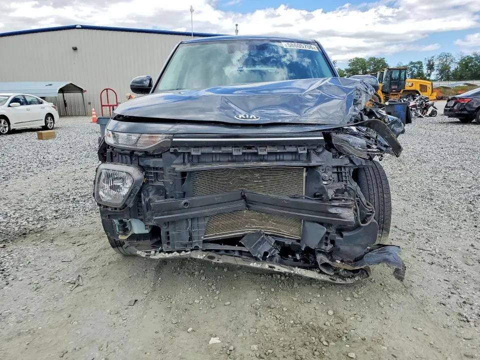 2021 KIA SOUL S  