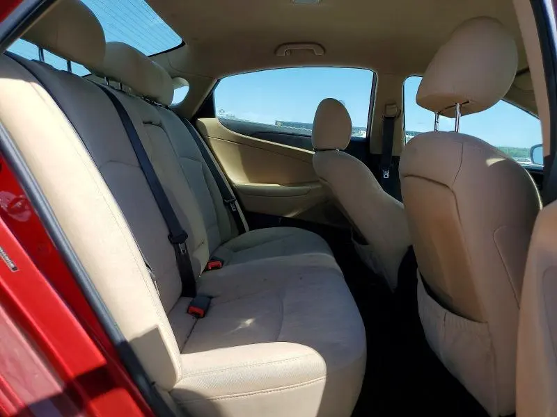 2012 HYUNDAI SONATA GLS  