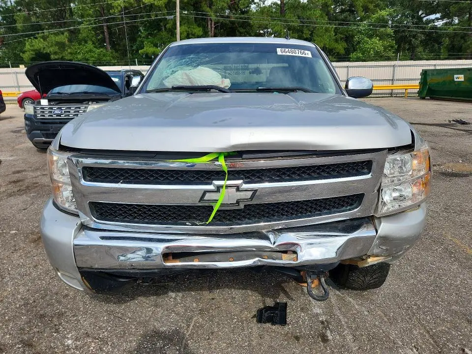 2011 CHEVROLET SILVERADO K1500 LT  