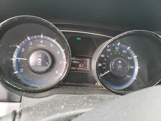 2013 HYUNDAI SONATA GLS  