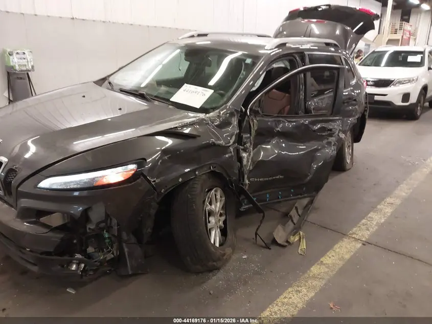 2017 JEEP CHEROKEE LATITUDE 4X4