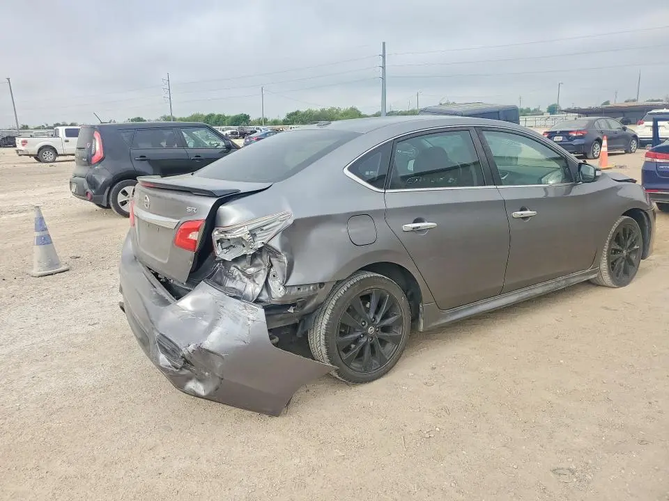 2017 NISSAN SENTRA SR  
