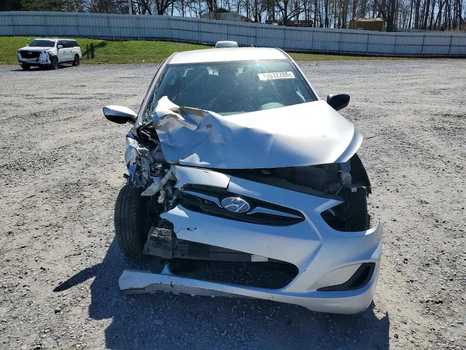 2013 HYUNDAI ACCENT GLS  