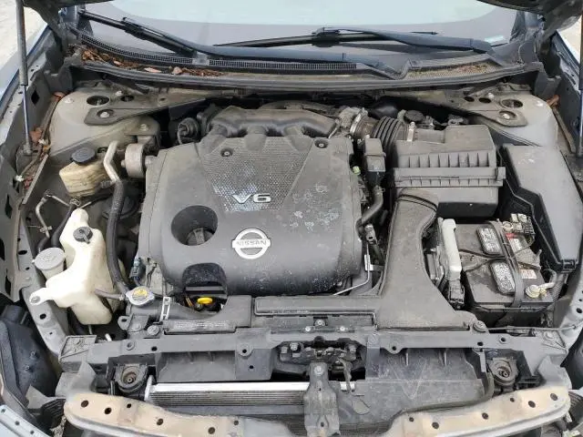 2010 NISSAN MAXIMA S  