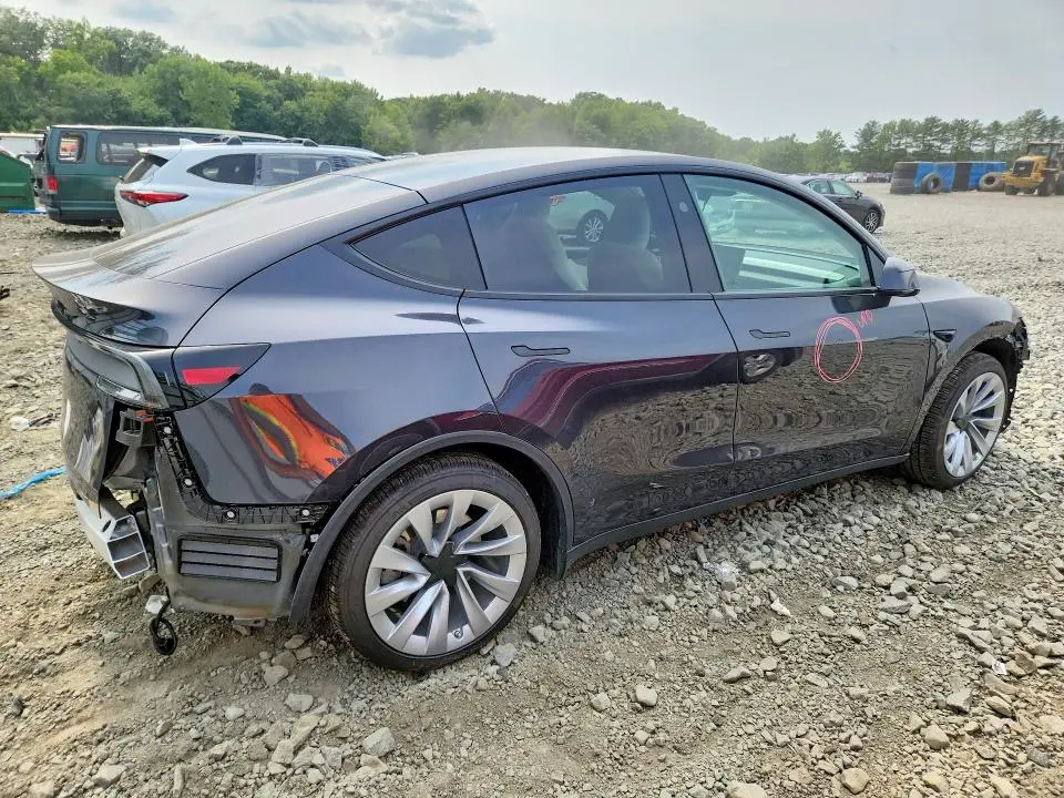 2026 TESLA MODEL Y   