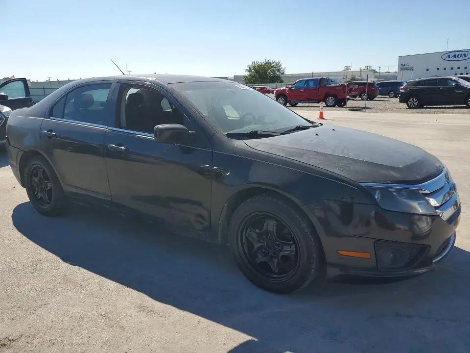 2011 FORD FUSION SE  