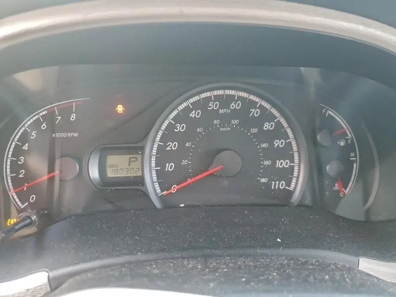 2011 TOYOTA SIENNA LE  