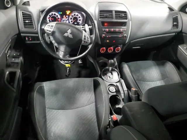 2013 MITSUBISHI OUTLANDER SPORT LE  