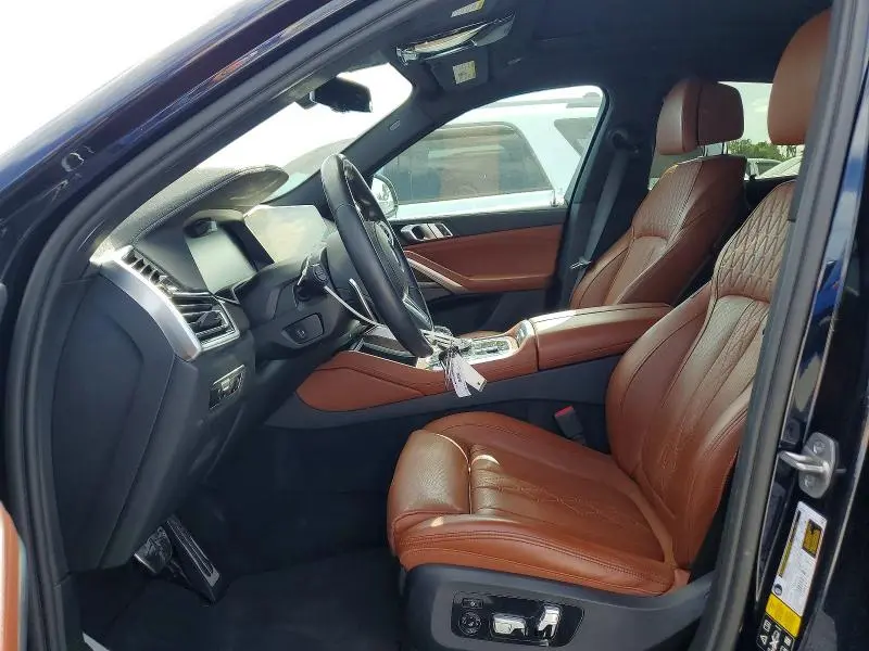 2022 BMW X6   