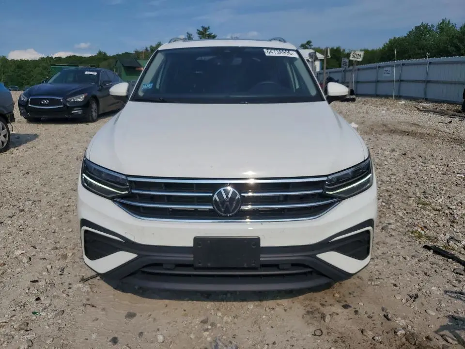 2024 VOLKSWAGEN TIGUAN SE  
