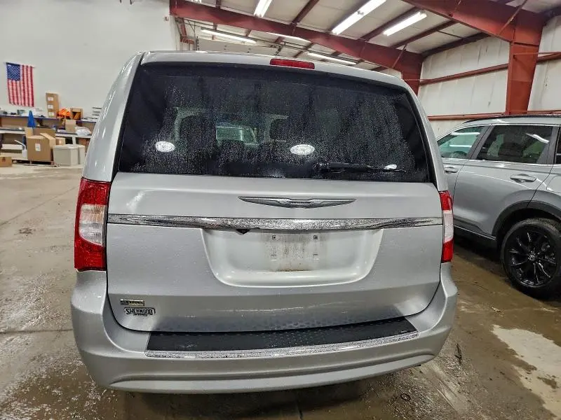 2012 CHRYSLER TOWN & COUNTRY TOURING  